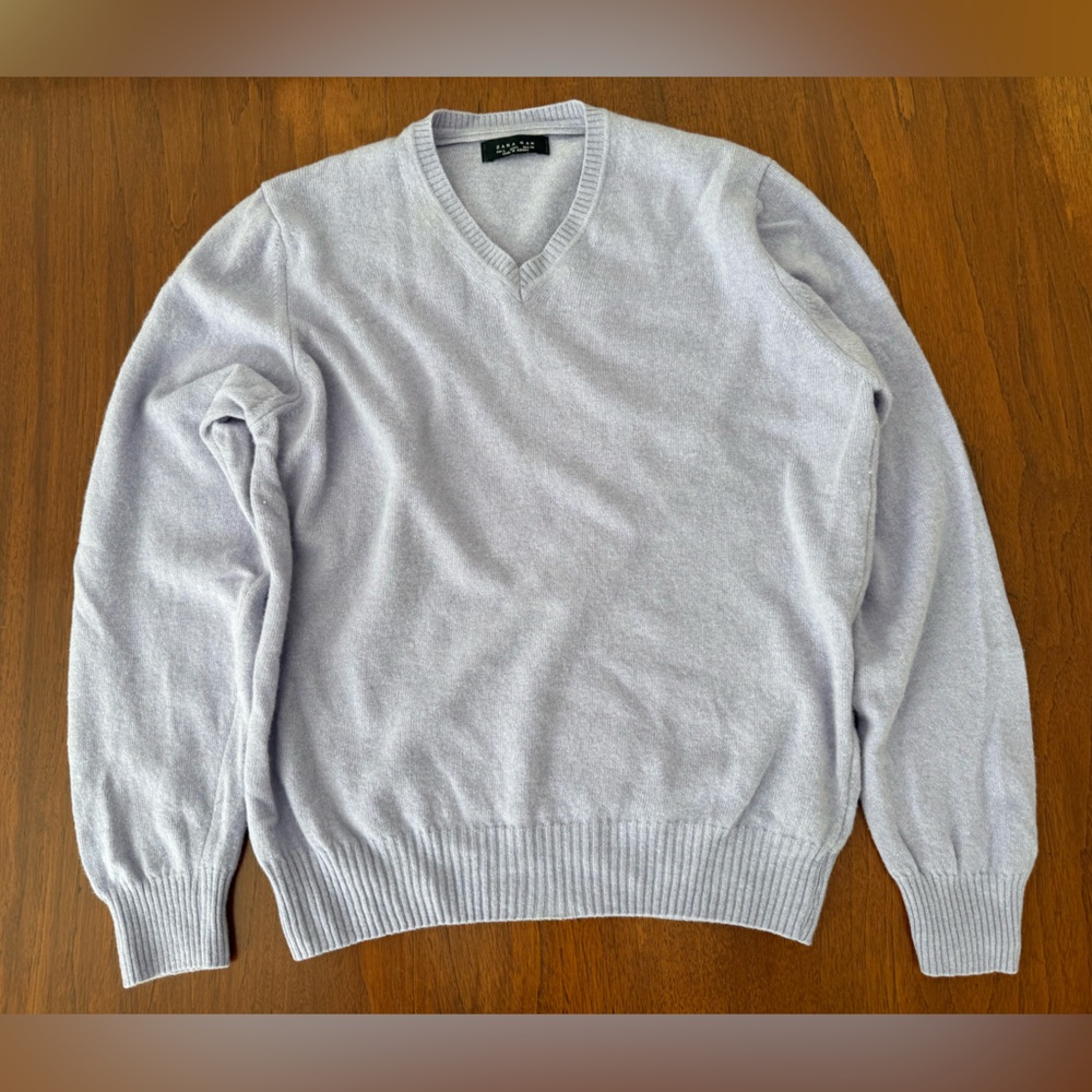 Zara Soft Lavender Men’s Wool blend V-neck knit sweater L EUC